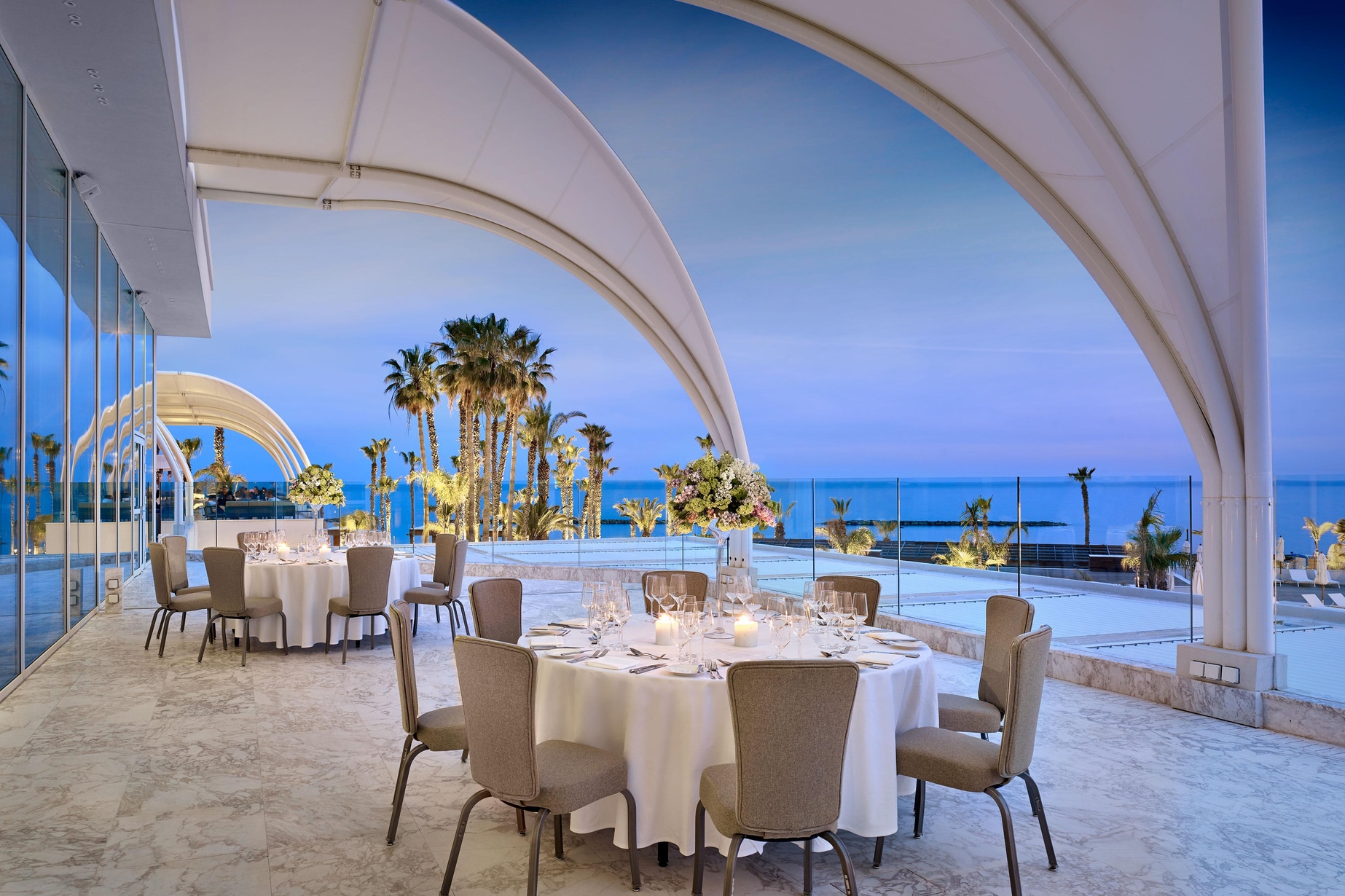 Book your wedding day in Parklane, a Luxury Collection Resort & Spa